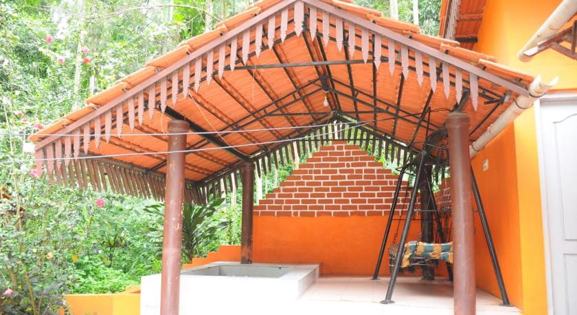 Vamoose Homestay Halligade