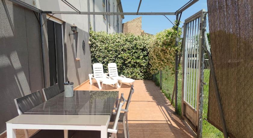 loft con terraza y barbacoa — Hotel in Lumpiaque