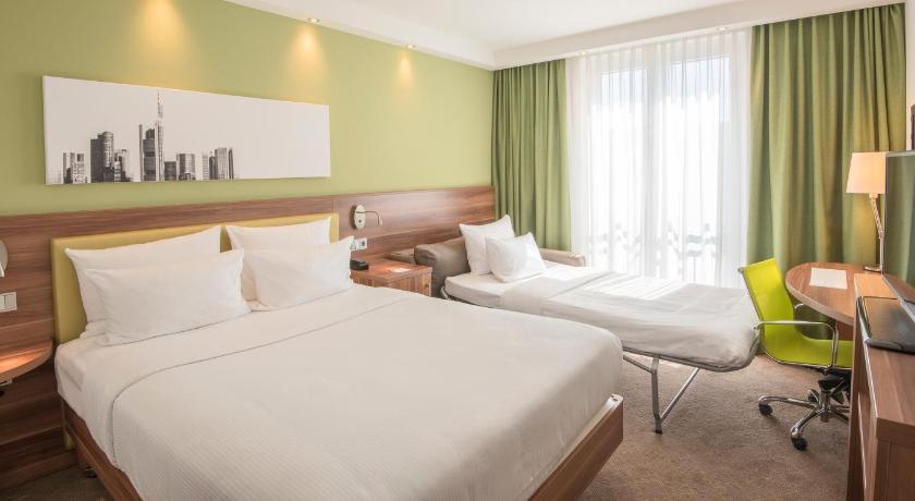 Hampton by Hilton Hamburg City Centre photo