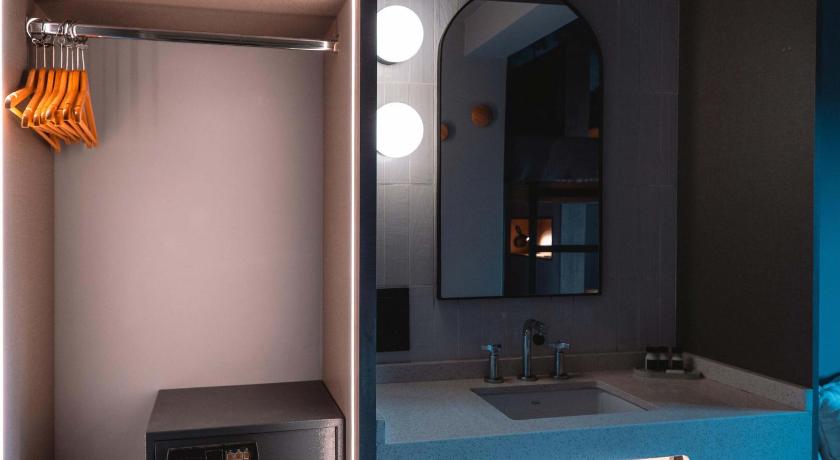 Image of Standard Triple Room 5