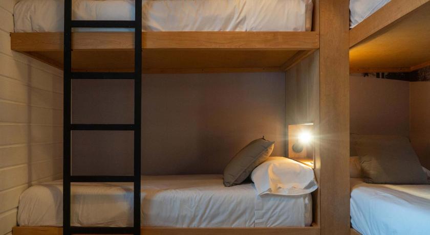 Image of Standard Quadruple Room 5