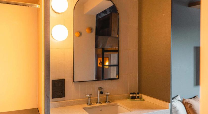 Image of Standard Quadruple Room 2