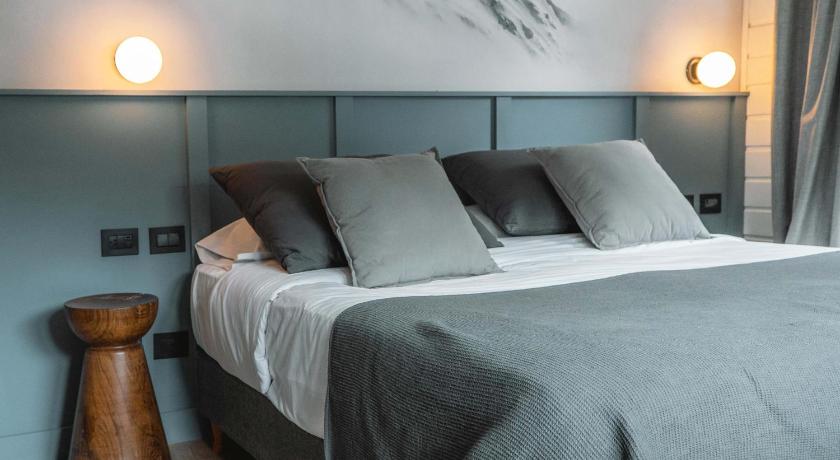Image of Double Room with Mountain View 1