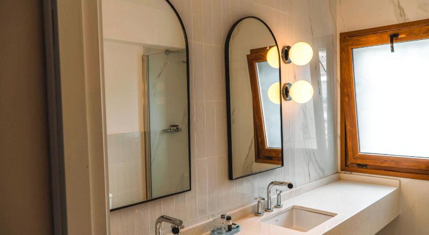 Image of Double Room with Mountain View 4