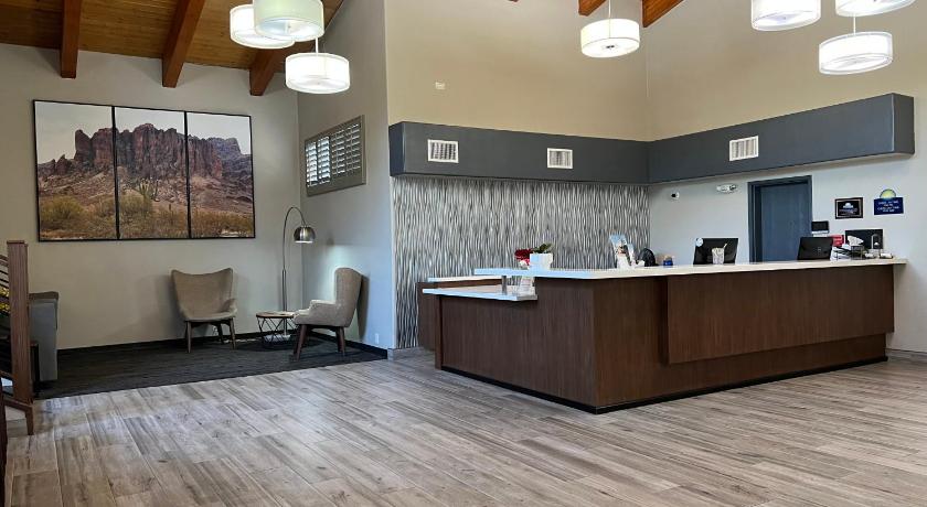 Days Hotel by Wyndham Mesa Near Phoenix photo