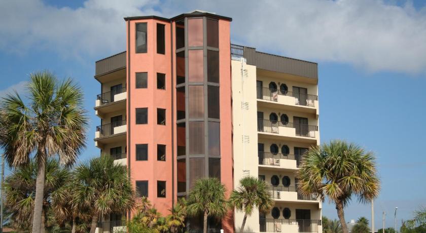 Voyager Beach Club by Liberte' — Hotel in Treasure Island (FL)