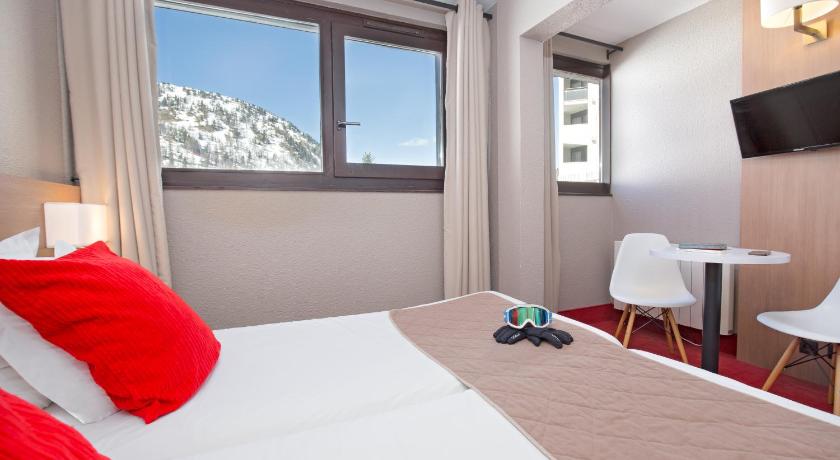 SOWELL HOTELS Le Pas du Loup photo