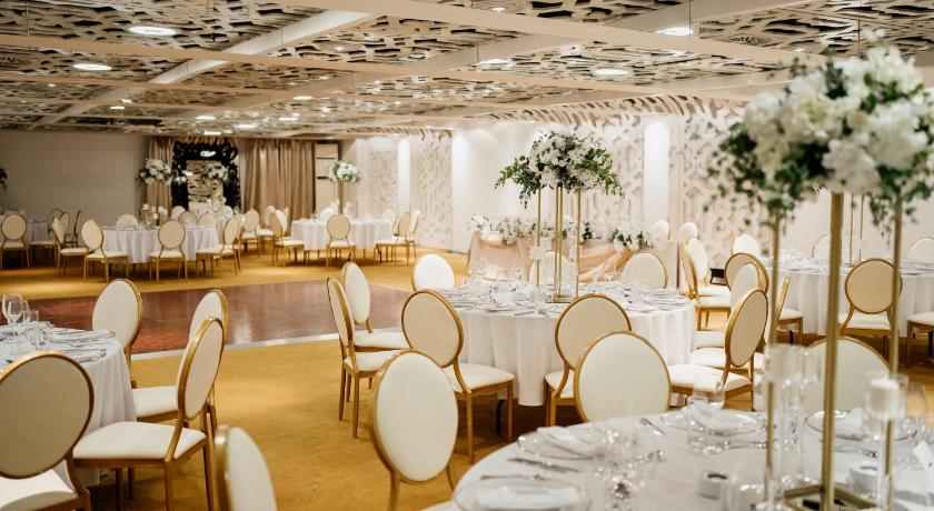 貝爾格勒 Zijin Hotel Belgrade 4星级 酒店 泳池