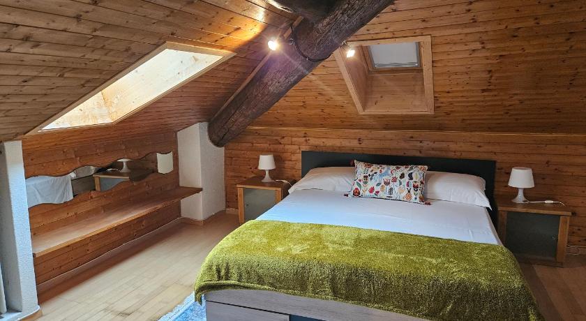 Image of Roof Family Suite with Balcony 5