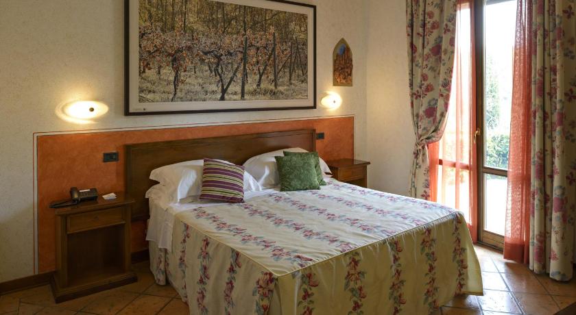 Фото: Двухместный номер с 1 кроватью и патио (Double Room with Patio) 8