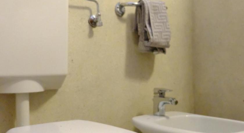รูปของห้องพักสำหรับสี่ท่านพร้อมวิวทะเล (Quadruple Room with Sea View) 8