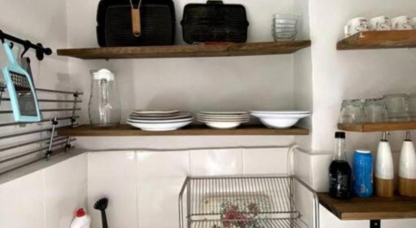 Cozy Terrace House 2min Walking to Taksim Square - image 14