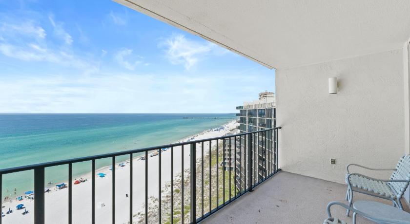 Image of Apartment with Sea View 1