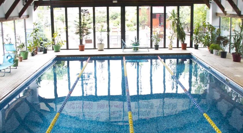 Hotel City Ploiesti photo
