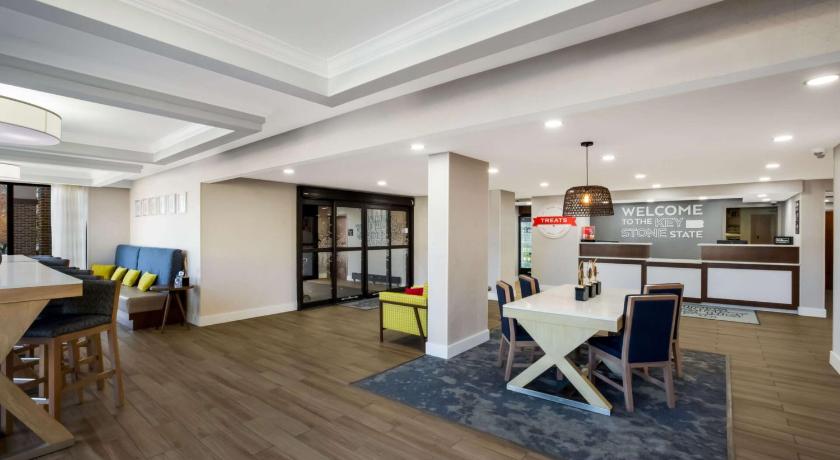 Hampton Inn Philadelphia Willow Grove photo