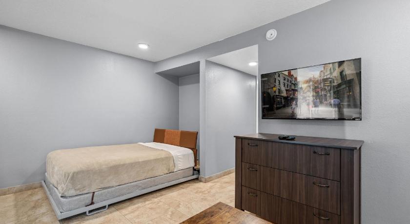 Image of One-Bedroom Villa with King Bed 0