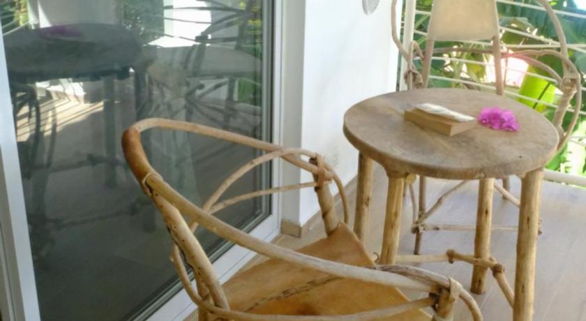 รูปของอพาร์ตเมนต์พร้อมลานระเบียง (Apartment with Terrace) 1