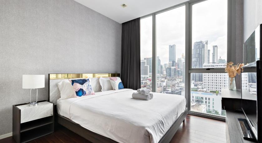 バンコク The Pinnacle Sukhumvit 11 by LeFoyer 4つ星 ゲストハウス スイート