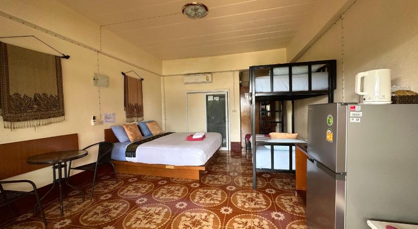 Image of Family Room 5