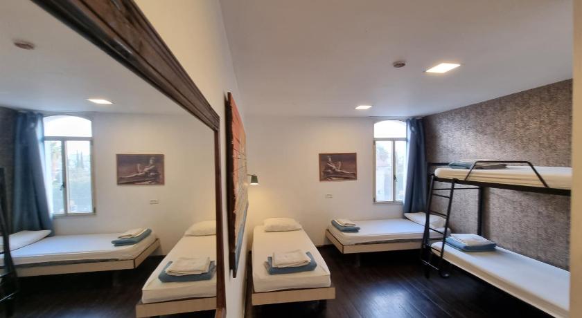 Haifa Hostel
