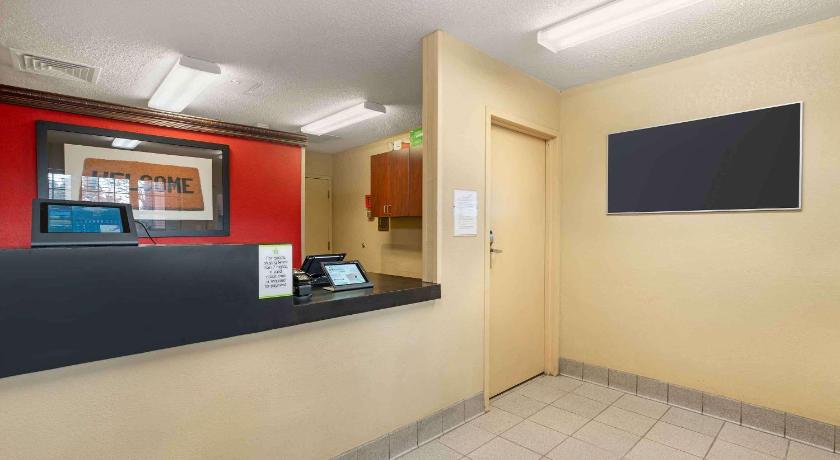 Extended Stay America Suites - Newport News - Oyster Point photo