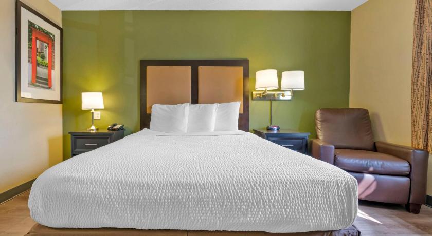 Extended Stay America Suites - Stockton - March Lane photo
