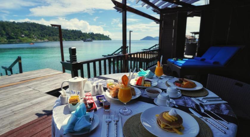 Kota Kinabalu Gayana Marine Resort 5-Star Hotel view