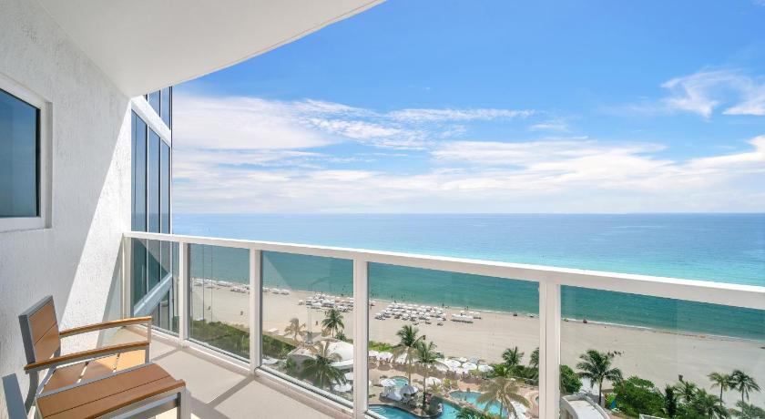 Immagine di Appartamento con 2 Camere da Letto (Two-Bedroom Apartment) 1