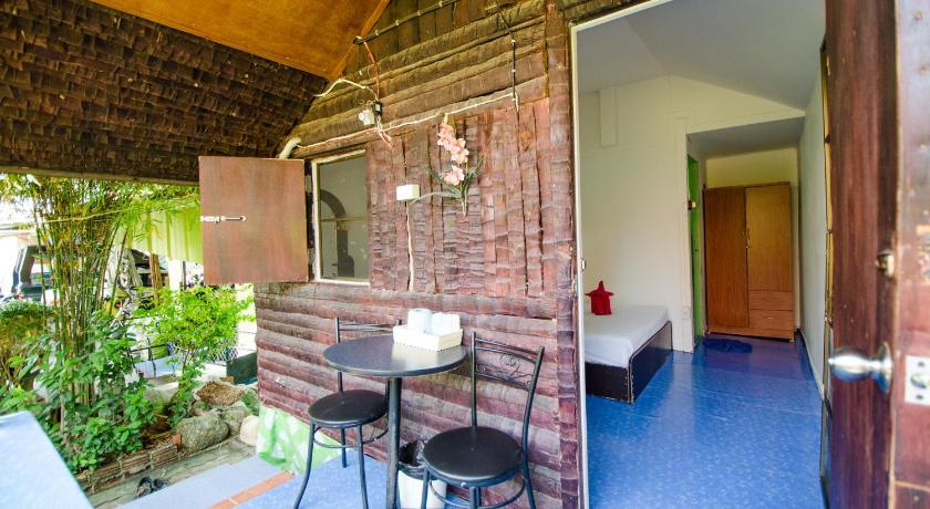 Nid's Bungalows photo