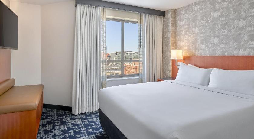 Image of Presidential Suite W/ 2 Bedrooms Dc City View 3