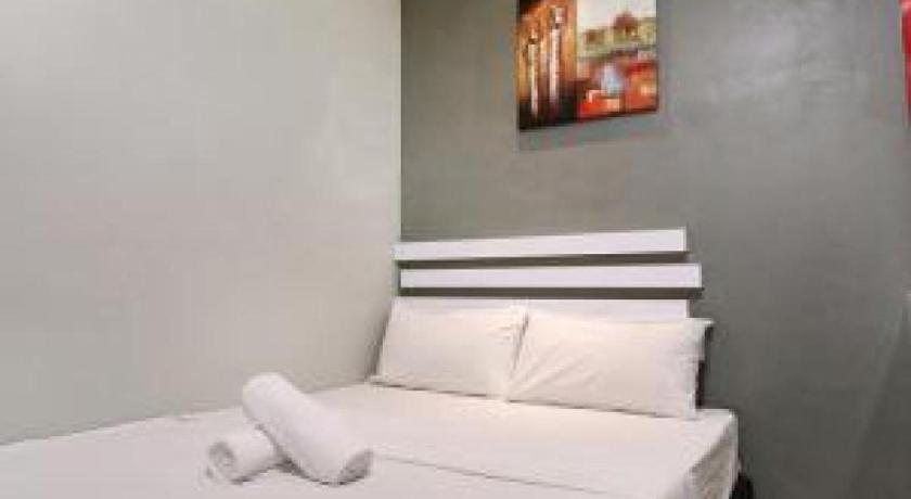 Image of Standard Queen Room 1