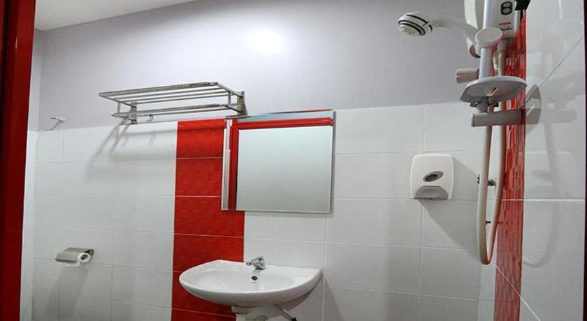 Image of Superior Queen Room 13