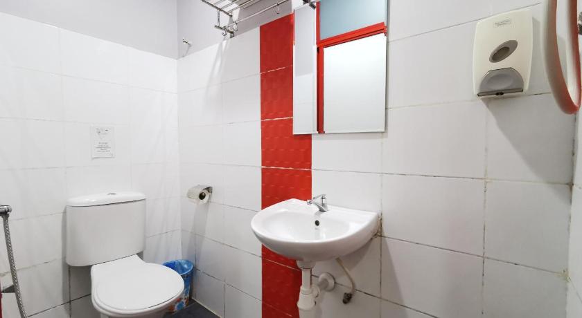 Image of Standard Queen Room 5