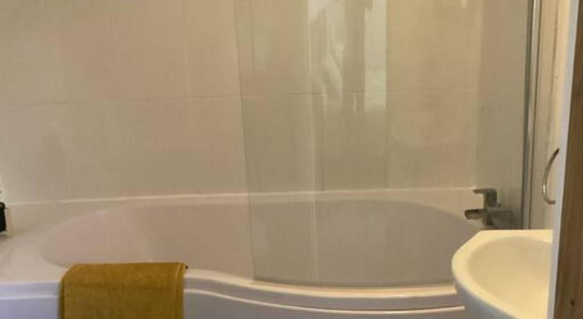 Farringdon Gurney Mendip Edge Retreat 3-Star Single Room amenity