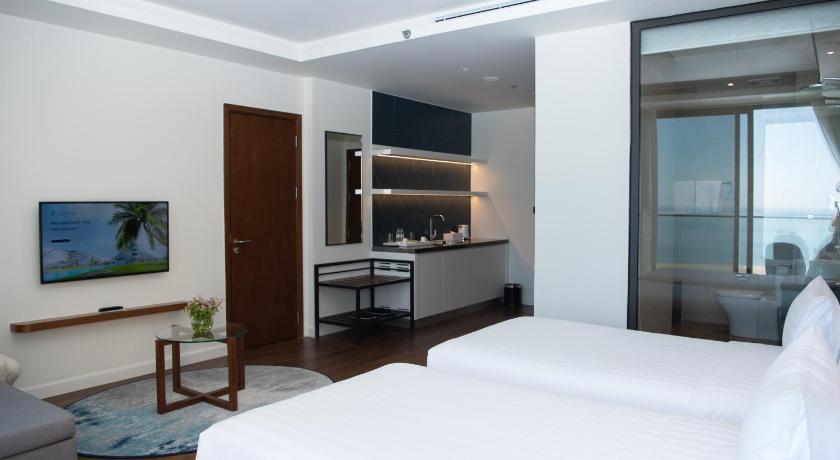 Image of Deluxe Garden Twin 5