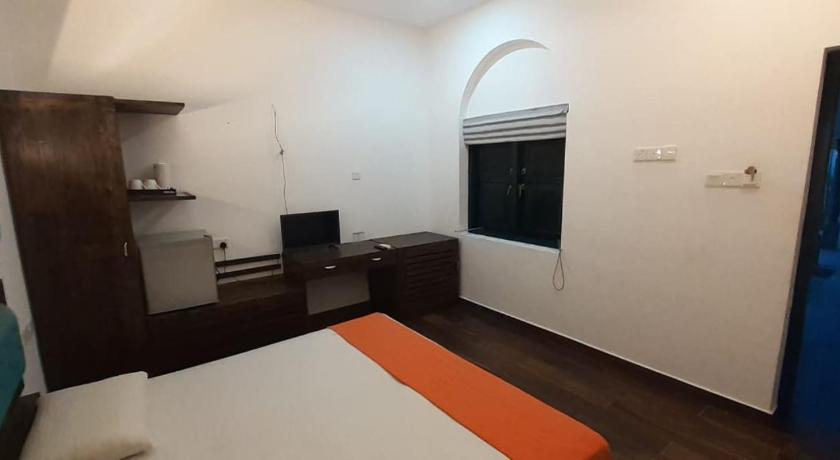 Golden Star Beach Hotel photo