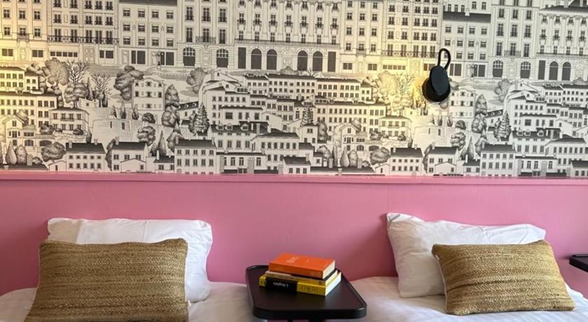 Image of Superior Twin Room 5