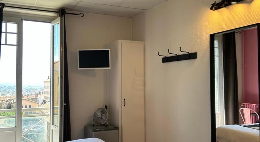 Image of Superior Twin Room 7