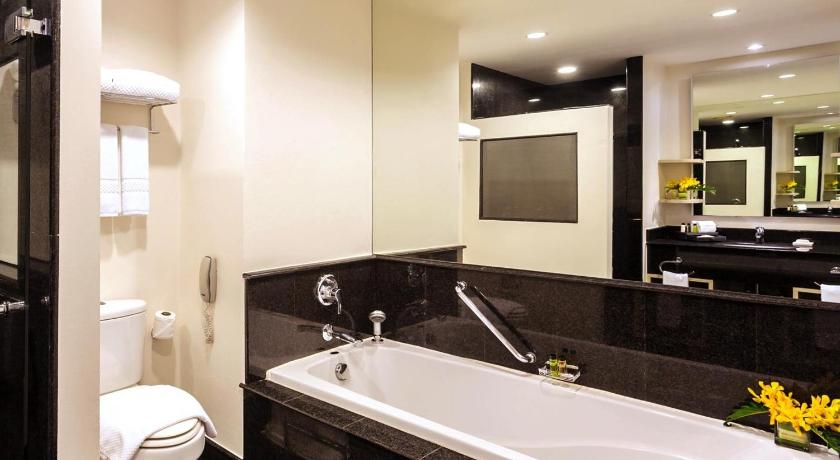 Image of Superior Garden View King Room 8