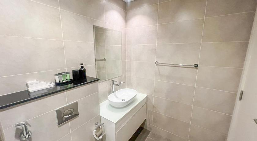 Yogi – Studio with Pool & Balcony | DAMAC Hills - image 8