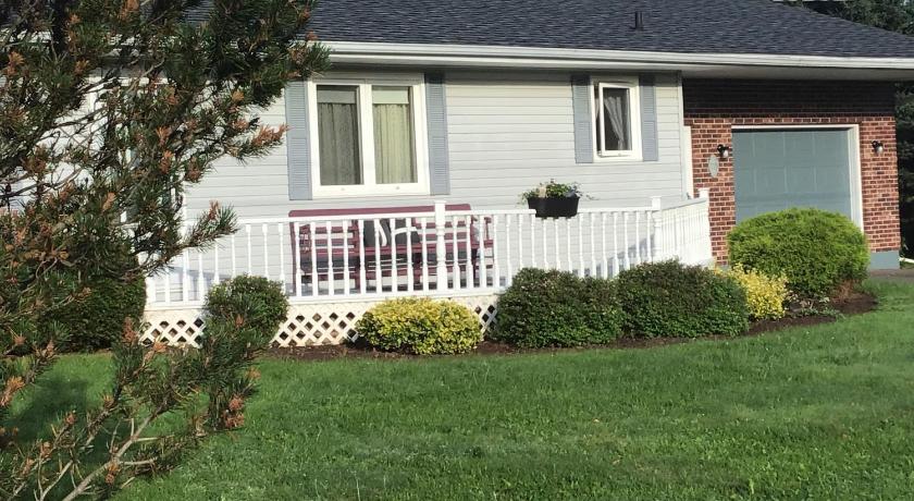 Guest Suites at Willowgreen Farm photo