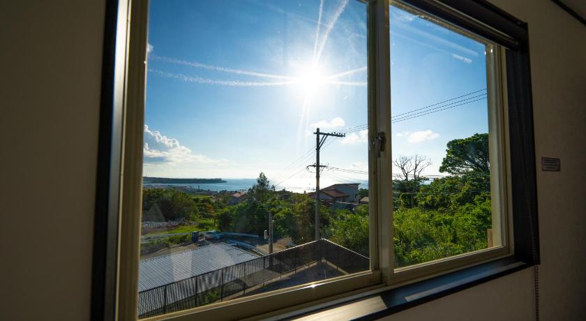 沖縄本島 トワイライトヒルズ Twilight Hills 4つ星 シングルルーム スイート