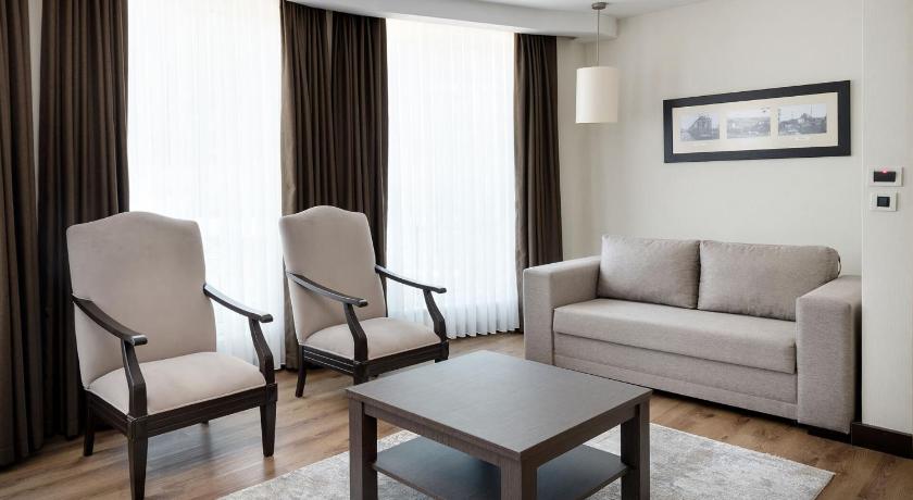 Image of Junior Suite 7
