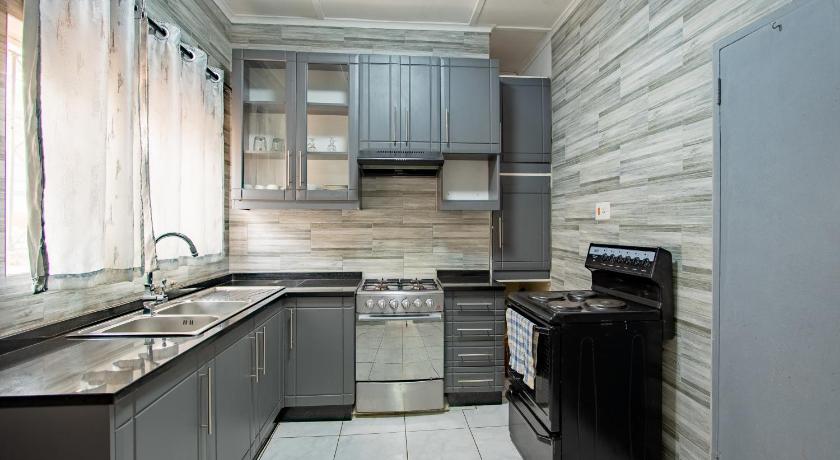 Wood Road Guest Lodge - image 6