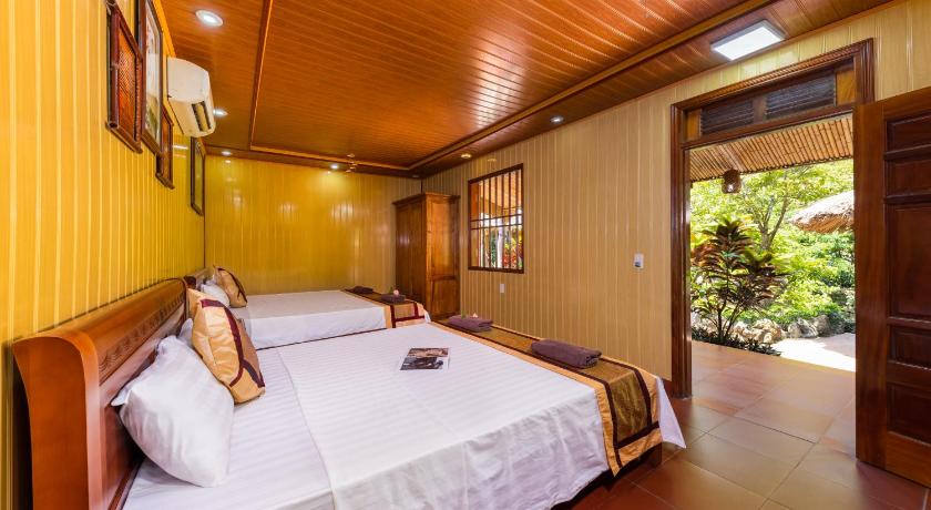 Image of Superior Double or Twin Room with Mountain View 11