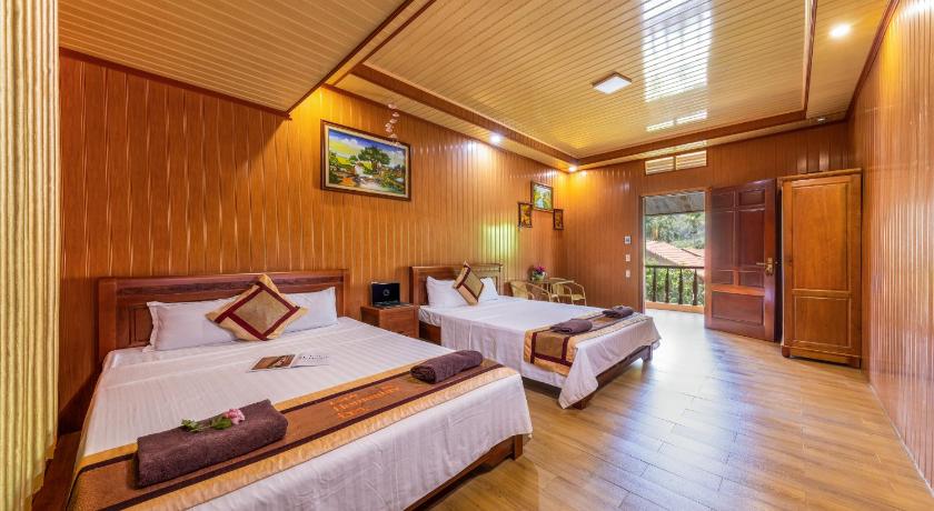 Image of Superior Double or Twin Room with Mountain View 0
