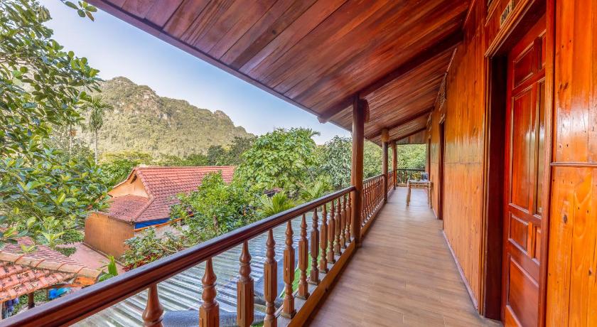 Image of Superior Double or Twin Room with Mountain View 16
