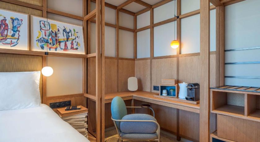 Image of King Room 4