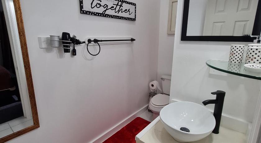 Image of Suite with Balcony 2