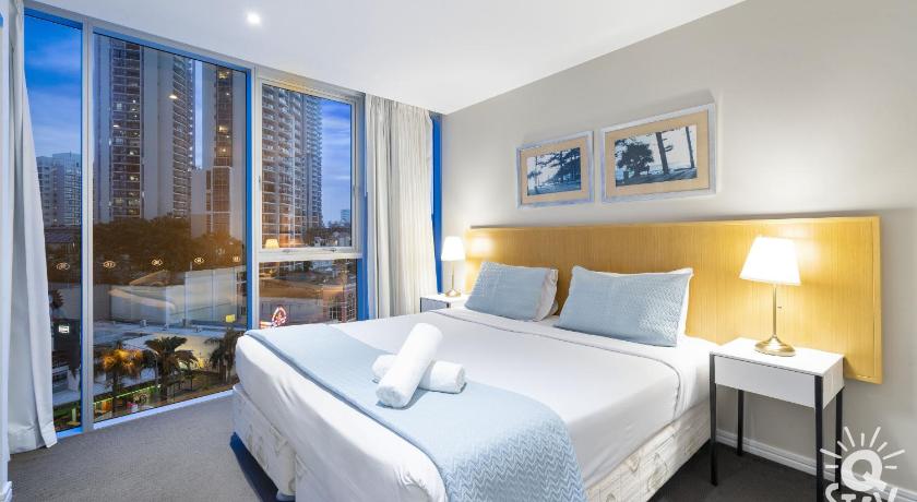H'Residences - 2 Bed Unit in the heart of Surfers photo